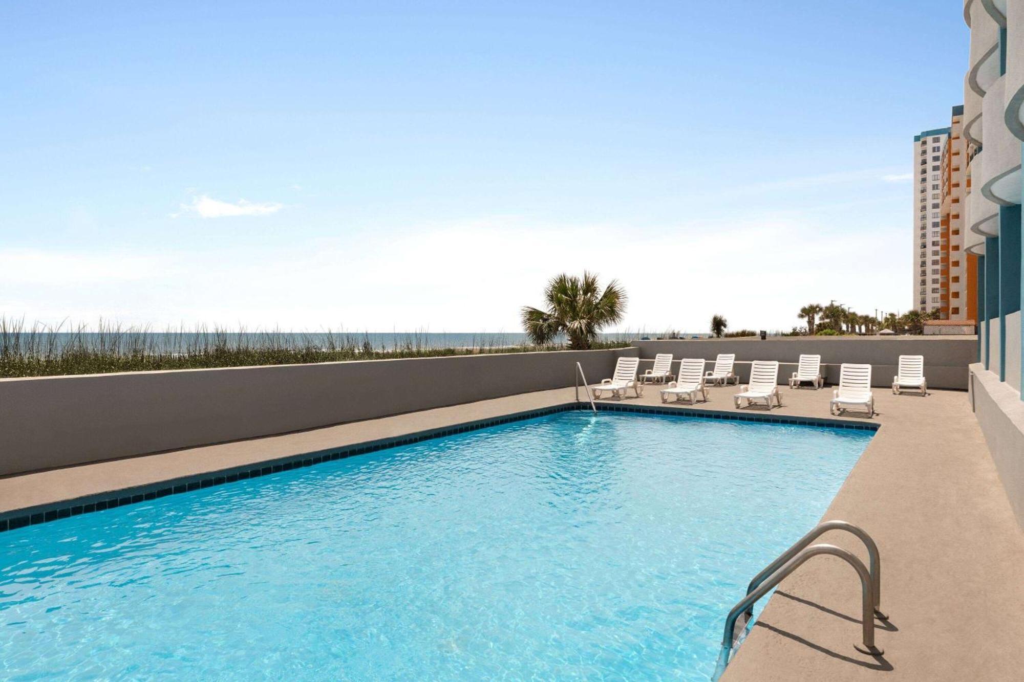 Days Inn By Wyndham Myrtle Beach-Beach Front Buitenkant foto