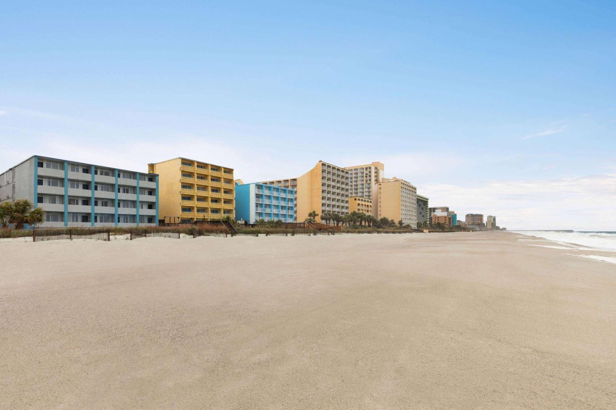 Days Inn By Wyndham Myrtle Beach-Beach Front Buitenkant foto